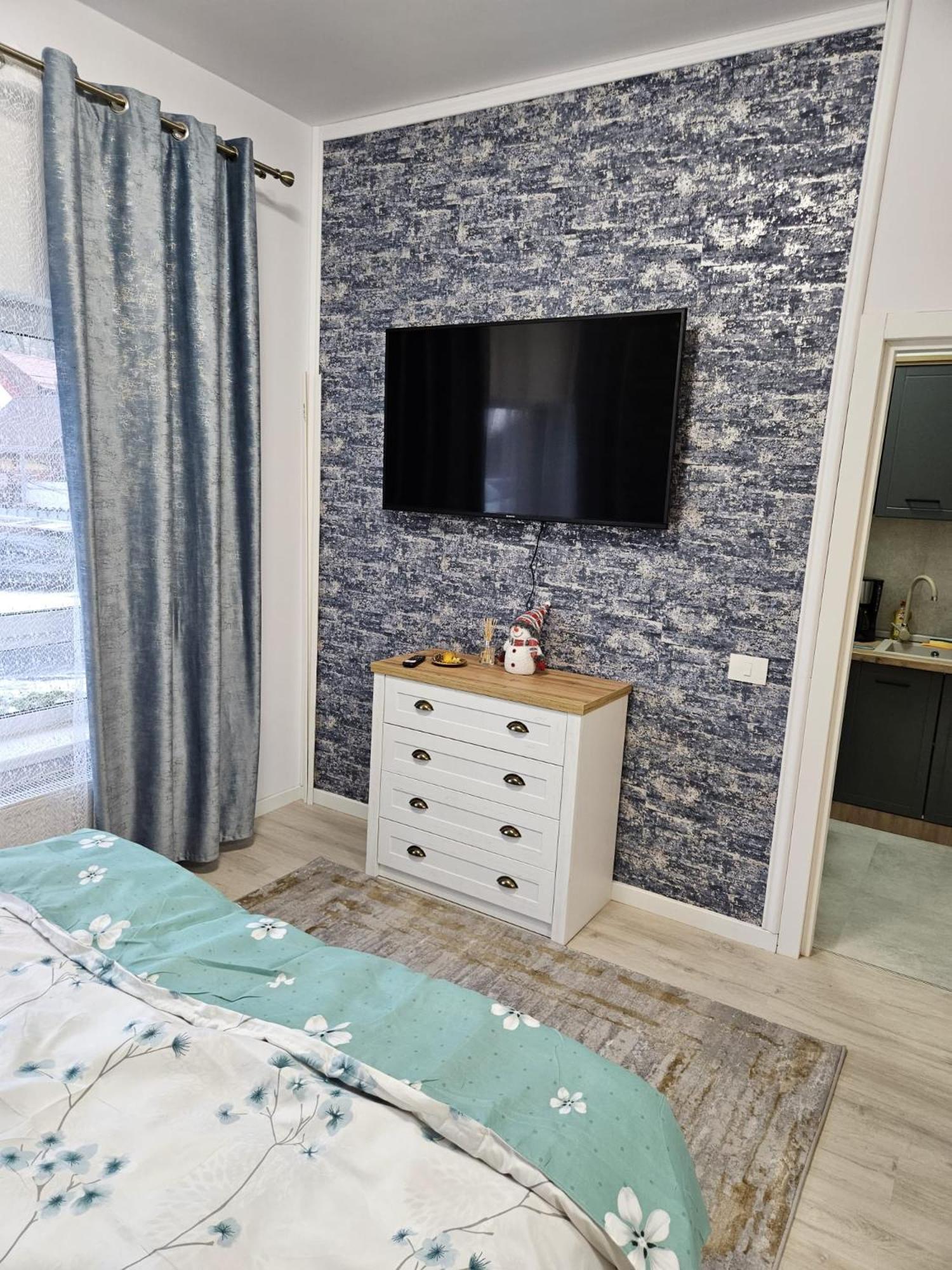 Garsoniera Gabrielle Apartment Брашов Екстериор снимка