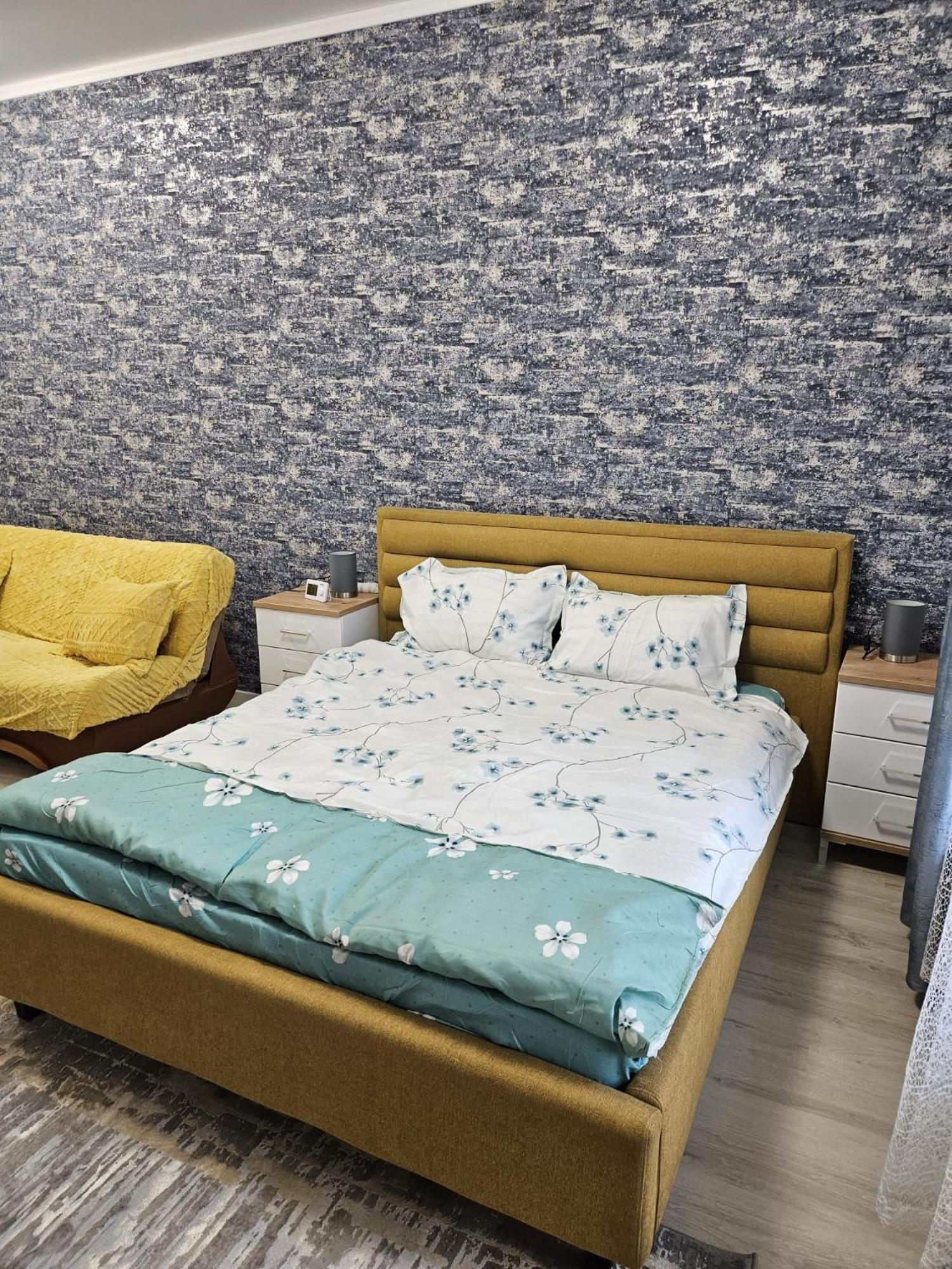 Garsoniera Gabrielle Apartment Брашов Екстериор снимка